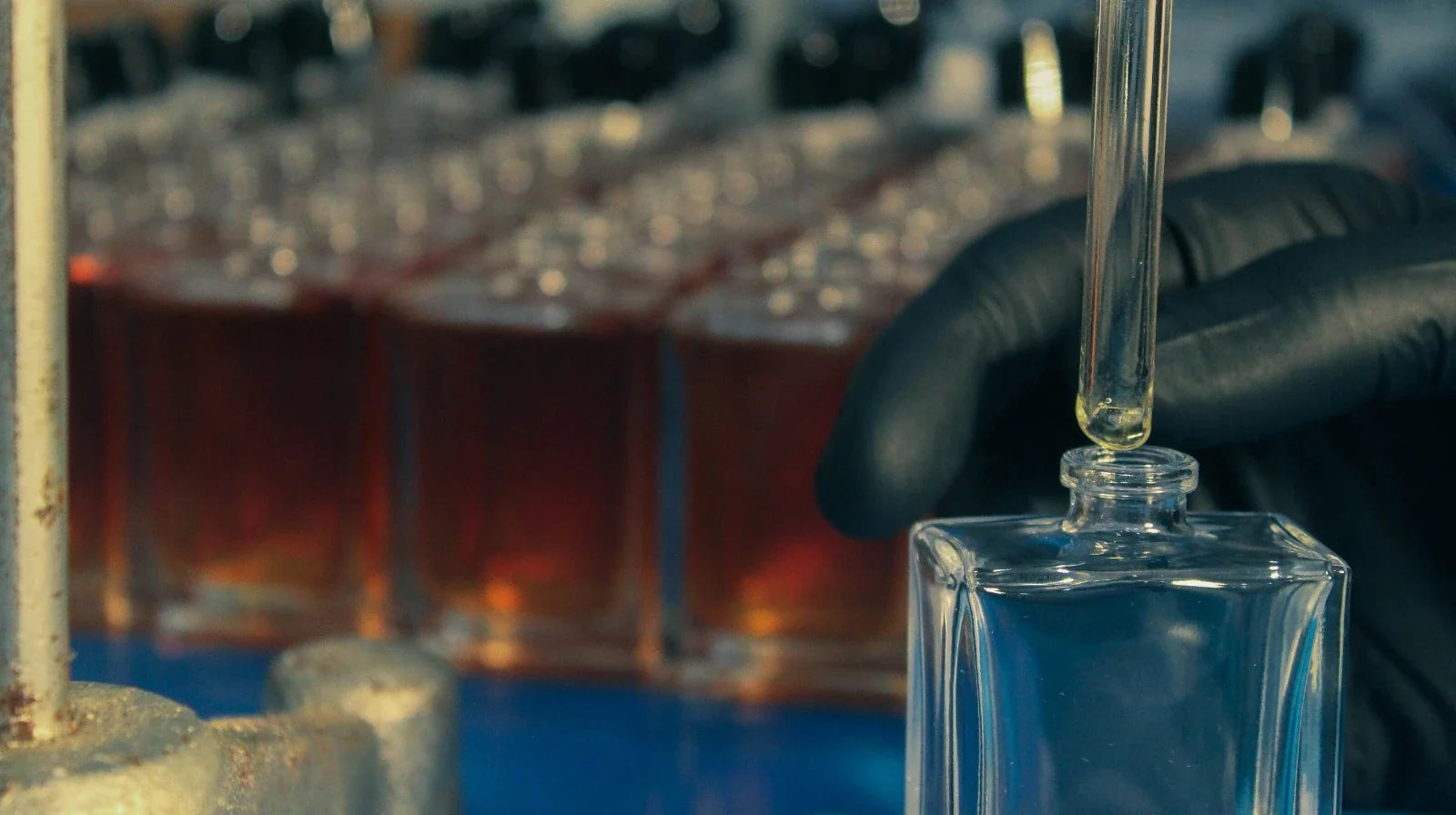What Is Parfum A Complete Guide to Fragrance Concentrations, Longevity, and Finding Your Scent
